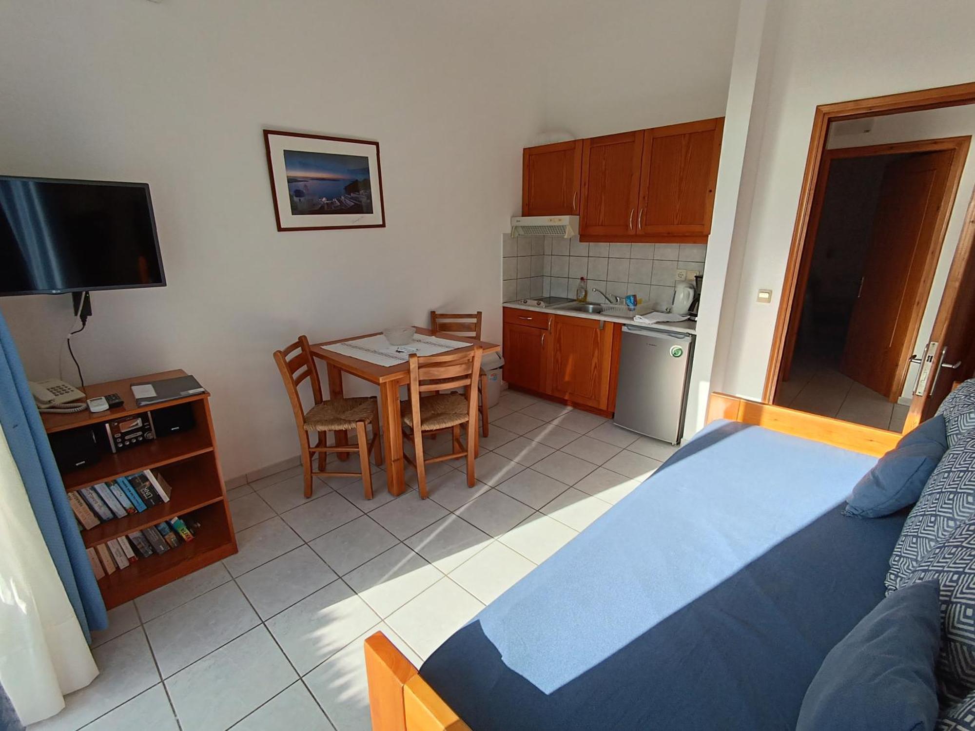 Finikas Studios & Apartments - Kalamaki Holidays Eksteriør billede